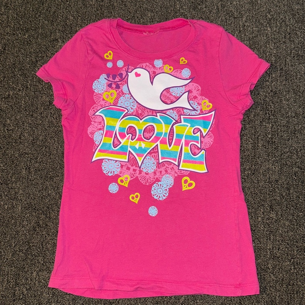 Girls pink Love tee